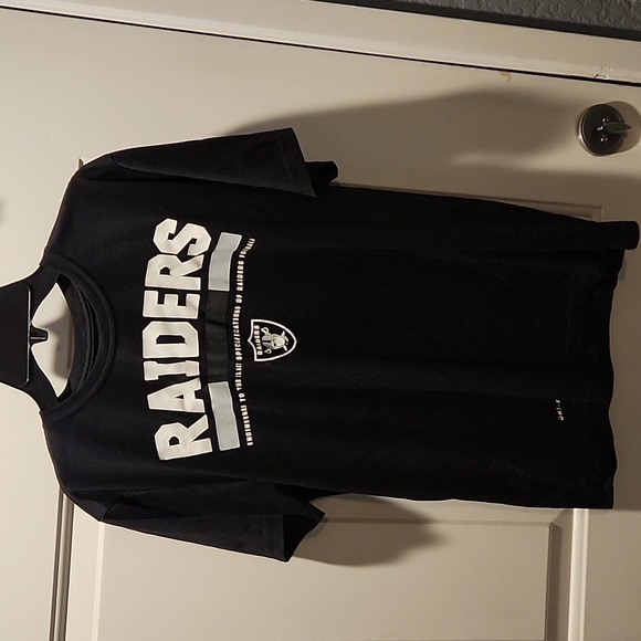 Nike Other - Raiders tshirt